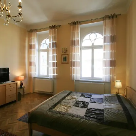 Apartment No. 20 Jaltska 3