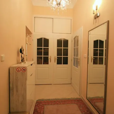 Apartment No. 20 Jaltska 3 *