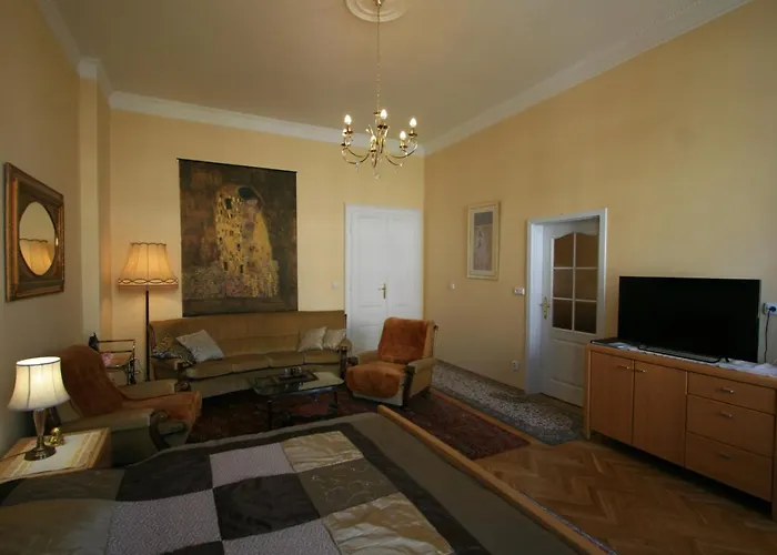 No. 20 Jaltska 3 Apartament *