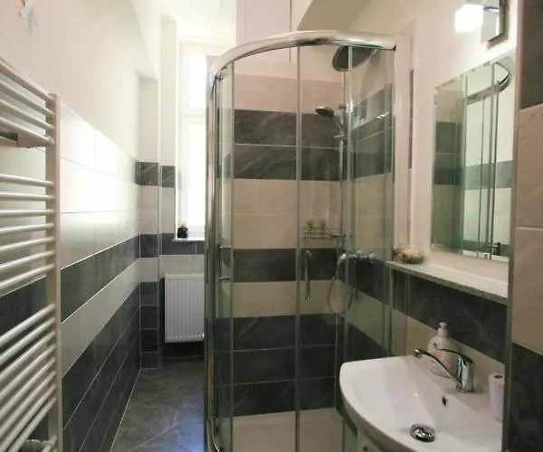 No. 20 Jaltska 3 *